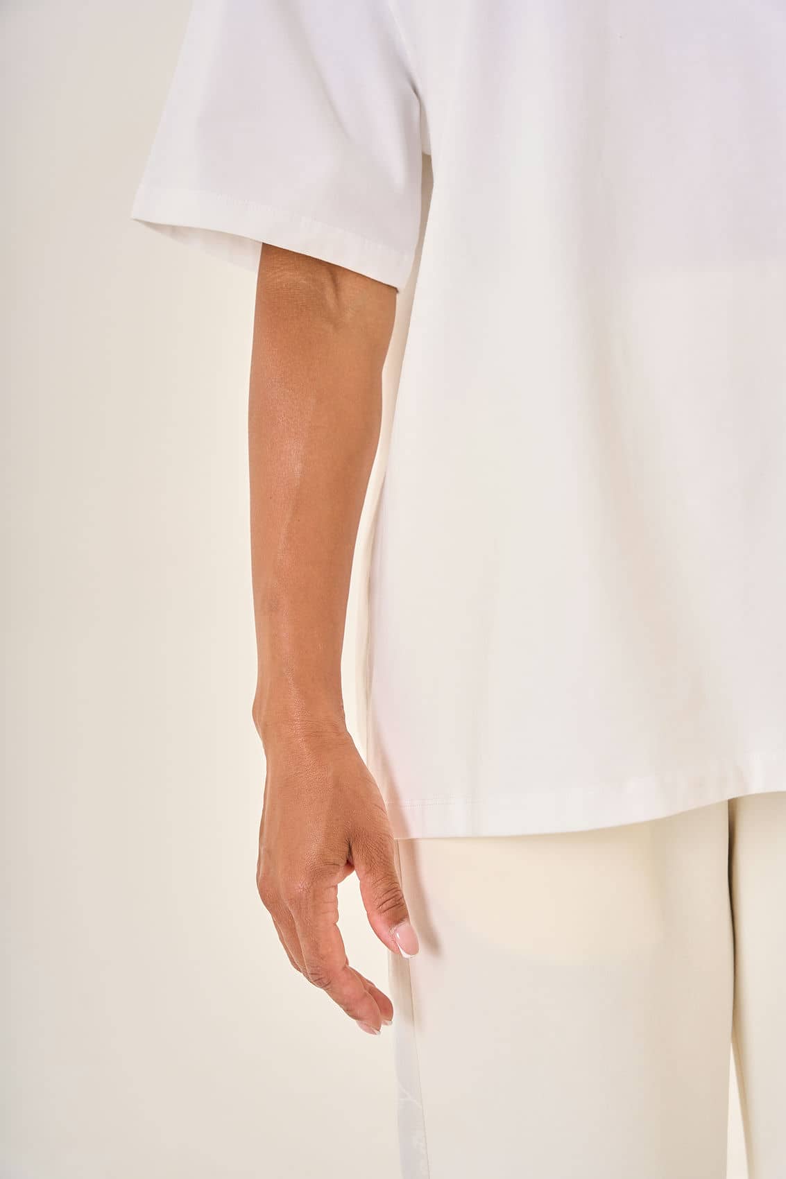 ФУТБОЛКА STERN хлопковая с вышивкой головы леопарда укороченный рукав